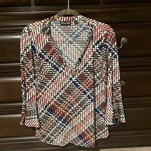 New York & Company 7th Avenue Design Studio top in Size M (medium). Multicolored